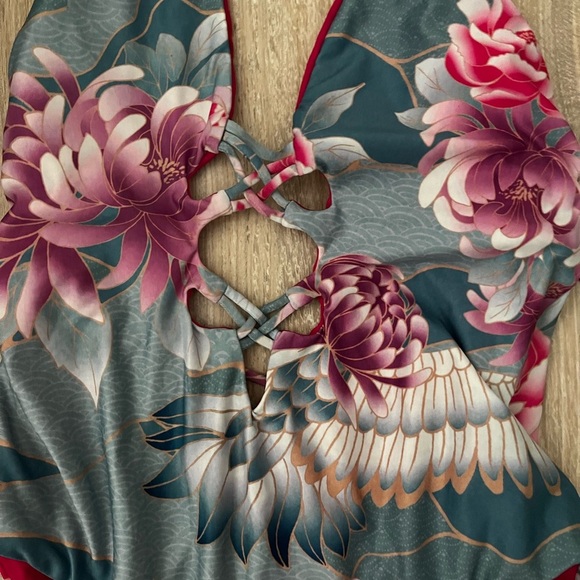 NWT Isabella Rose Women’s Birds Of A Feather Swimsuit - Size Large - Picture 5 of 9